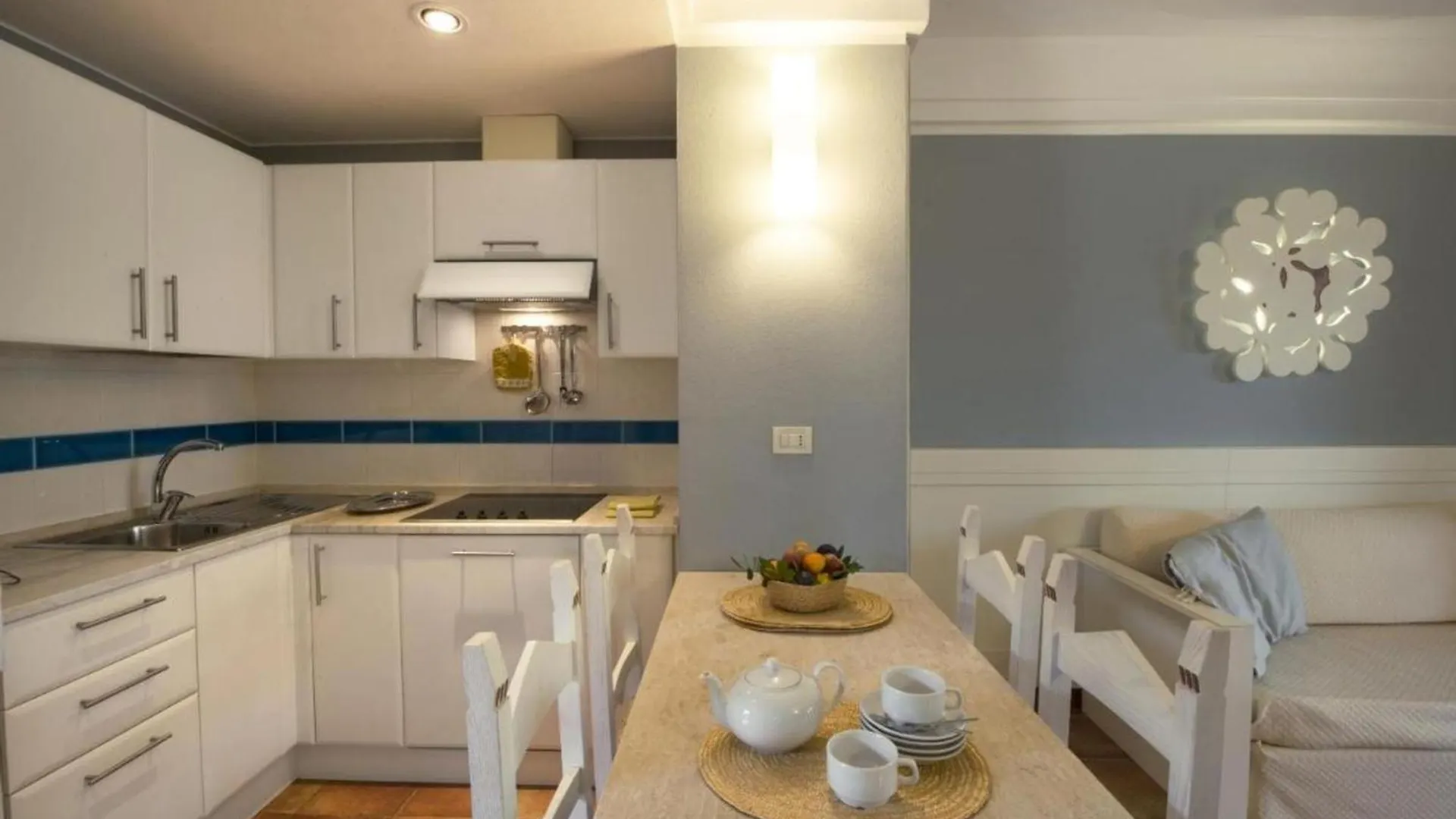 Sardinian-Style Resort 2 Bedroom Apartments Sleeps 7 普拉 意大利